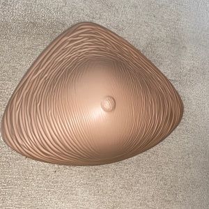 Artificially breast size 8